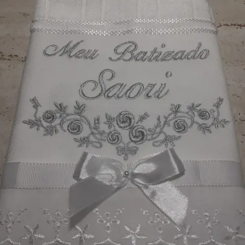 Toalha de Batizado Aveludada Floral Menina