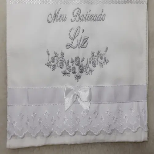 Toalha de Batizado Bordada Flores