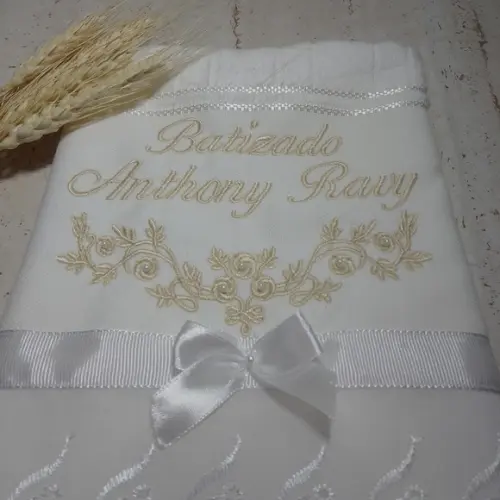 Toalha de Batizado Bordada Personalizada