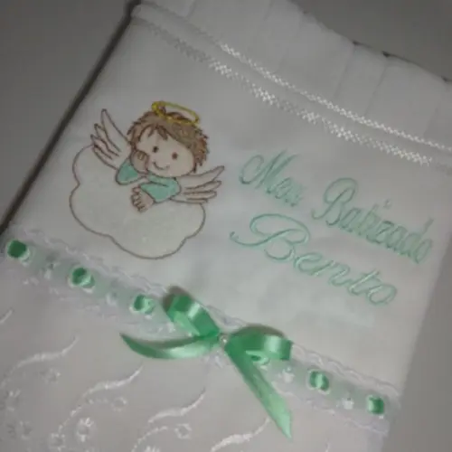 Toalha de Batizado Bordada Personalizada Anjo Menino