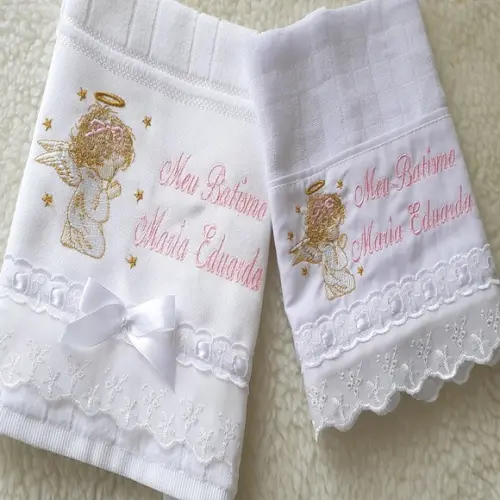 Toalha de Batizado e Fralda de Boca Personalizada Anjinho