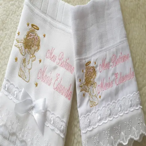 Toalha de Batizado e Fralda de Boca Personalizada Anjinho