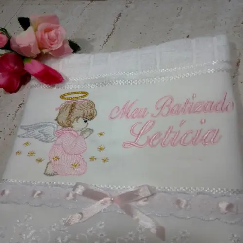 Toalha de Batizado Personalizada Bordada Anjinho