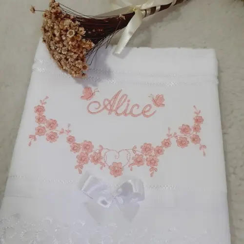 Toalha de Batizado Personalizada Floral