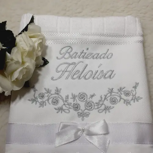 Toalha de Batizado Personalizada Floral para Menina