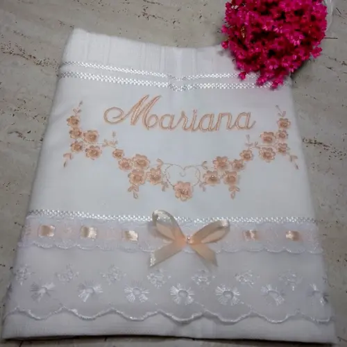 Toalha de Batizado Personalizada para Menina