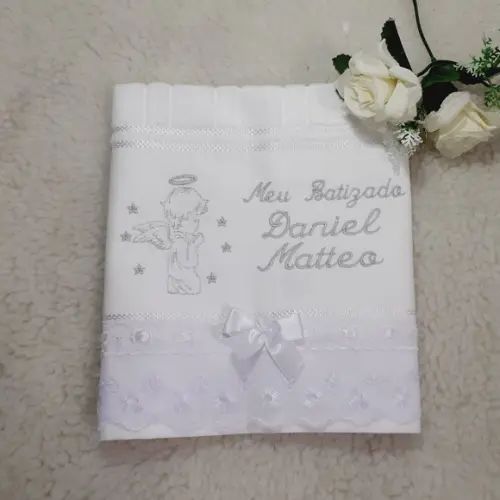 Toalha de Batizado Personalizada Flores Menino