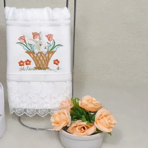 Toalha de Lavabo Bordada Coelho da Páscoa