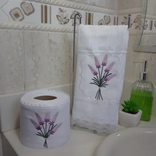 Toalha de Lavabo Bordada e Porta Papel Higiênico Lavandas