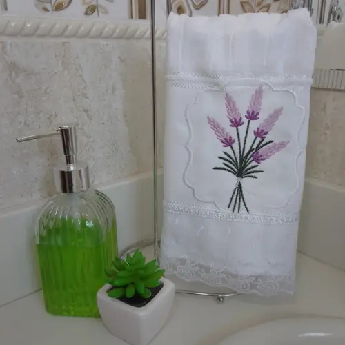 Toalha de Lavabo Bordada Lavanda