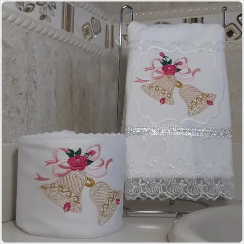 Toalha de Lavabo e Porta Papel Higiênico Sino de Natal