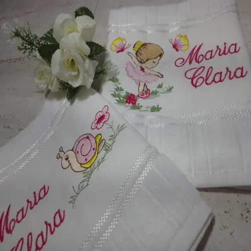 Toalha Escolar Bordada Bailarina 2 Unidades