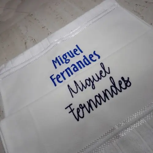Toalha Escolar Bordada e Personalizada 2 Unidades