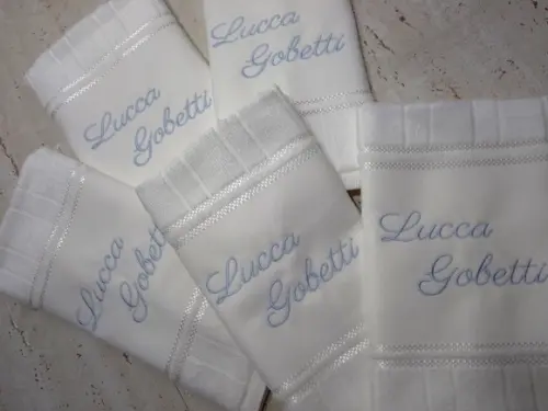 Toalha Escolar Bordada e Personalizada 6 Unidades