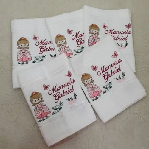 Toalha Escolar Bordada e Personalizada Princesa 5 Unidades