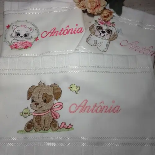 Toalha Escolar Bordada Personalizada Cachorrinho 3 Unidades