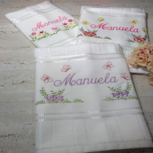 Toalha Escolar Bordada Personalizada Flores 3 Unidades