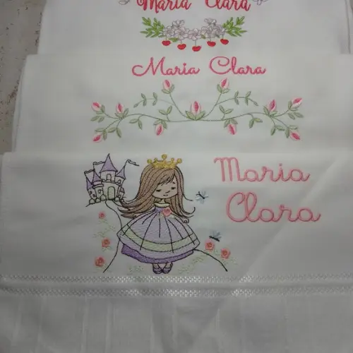 Toalha Escolar Bordada Princesa 3 Unidades