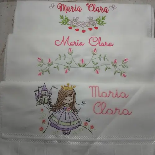 Toalha Escolar Bordada Princesa 3 Unidades