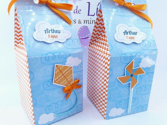 Caixa Milk Personalizada Pipas e Cataventos o Tempo Voa