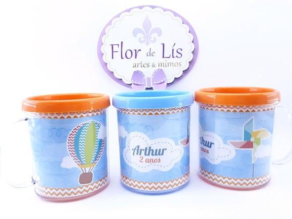 Caneca Rosqueável Pipas e Balões