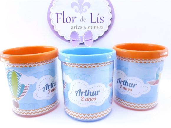 Caneca Rosqueável Pipas e Balões