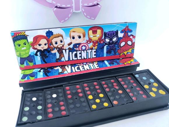 Dominó Personalizado Heróis Cute
