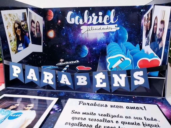 Festa na Caixa Cenário Aniversário Explosão para Bolo
