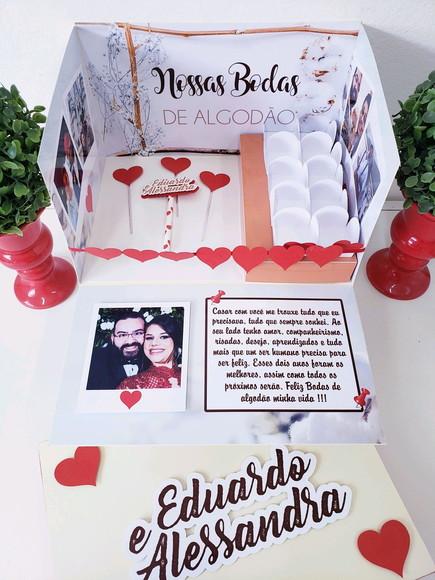 Festa na Caixa Cenário Bodas de Algodão Explosão para Bolo