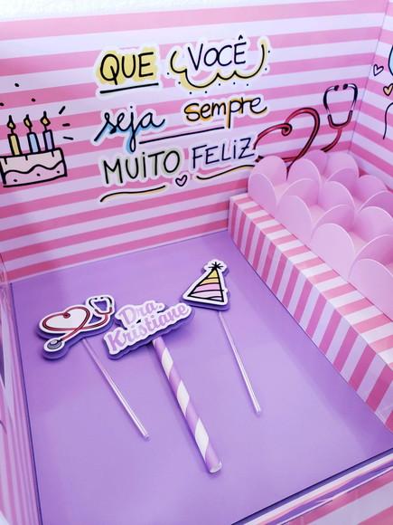 Festa na Caixa Cenário Explosão Aniversário Médica para Bolo