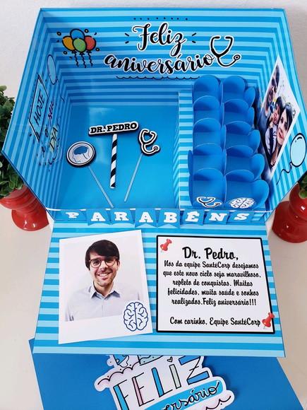 Festa na Caixa Cenário Explosão Aniversário Médico Neuro