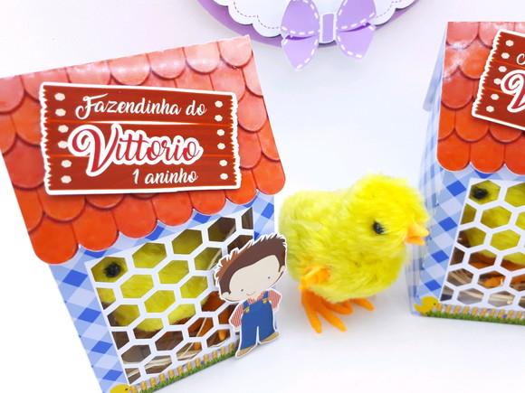 Galinheiro com Pintinho a Corda