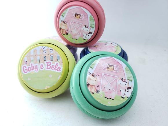 Ioiô Personalizado Fazendinha Menina Aquarela