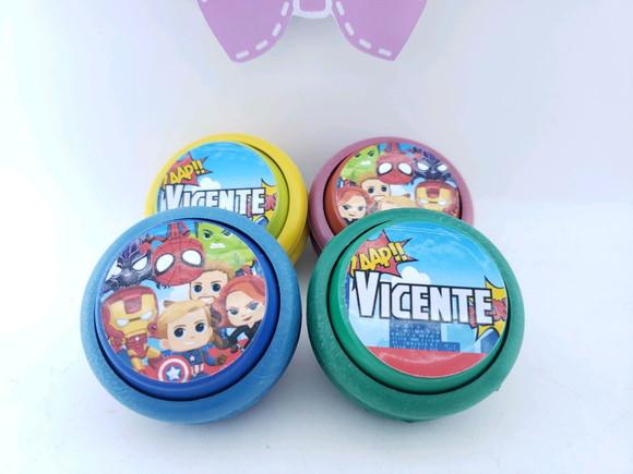 Ioiô Personalizado Heróis Menino