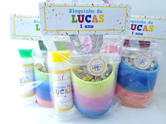 Kit Bloquinho Pular Carnaval com Mola Máscara Confete Bolha