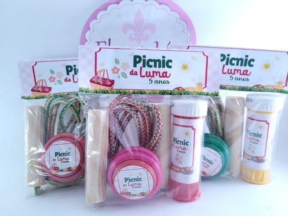 Kit Brinquedos Picnic com Corda Bolha e Ioiô Festa no Parque