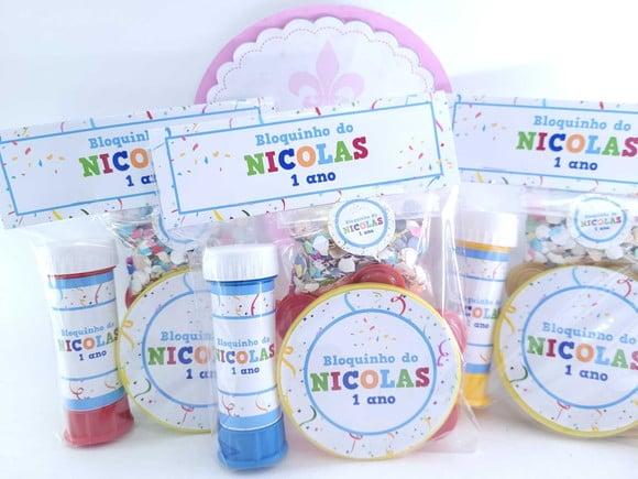 Kit de Carnaval Pandeiro Pequeno Bolha e Confete Bloquinhos