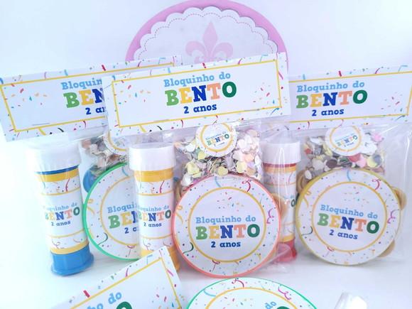Kit de Carnaval Pandeiro Pequeno Bolha e Confetes Bloquinho