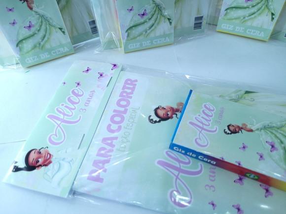 Kit de Colorir Personalizado Princesa e o Sapo com Giz