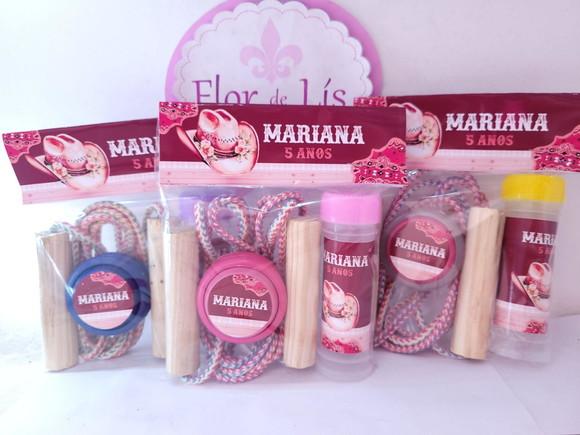 Kit Diversão Boiadeira Menina Corda e Bolha Lembrancinha