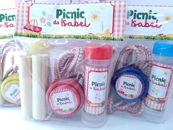 Kit Diversão Brinquedos Piquenique Menina Corda Bolha e Ioiô