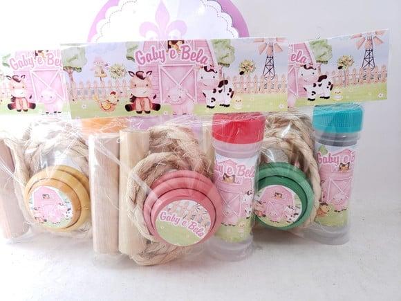 Kit Diversão Fazendinha Aquarela Menina Corda e Bolha