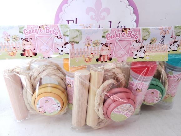 Kit Diversão Fazendinha Aquarela Menina Corda e Bolha
