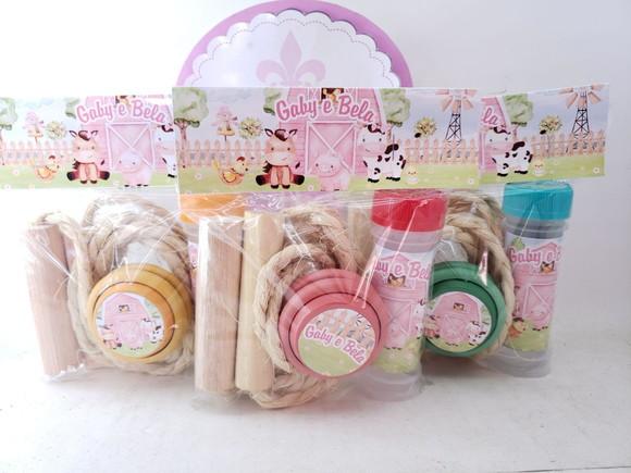 Kit Diversão Fazendinha Aquarela Menina Corda e Bolha