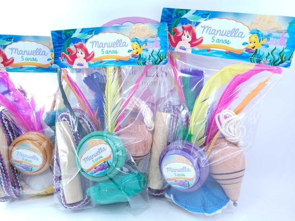 Kit Diversão Fundo do Mar Brinquedos Peteca Corda Ioiô Pião