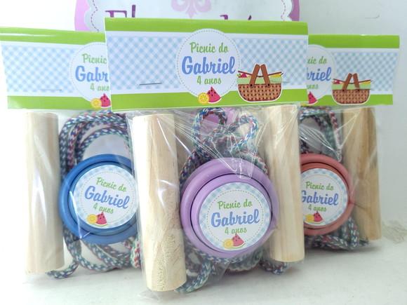 Kit Diversão Lembrancinha Piquenique Menino Corda e Ioiô