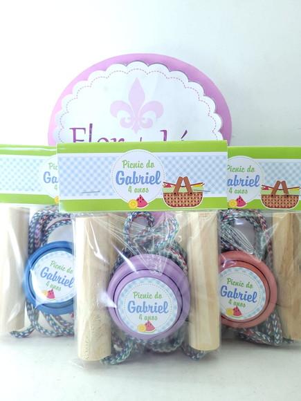 Kit Diversão Lembrancinha Piquenique Menino Corda e Ioiô