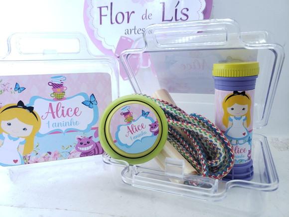 Kit Diversão na Maleta Alice no País das Maravilhas Corda