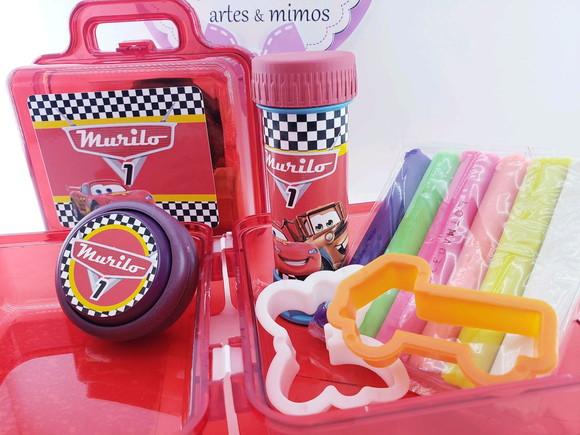 Kit Diversão na Maleta Carros