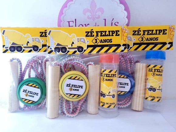 Kit Diversão Trator e Obras Corda Bolha e Ioiô
